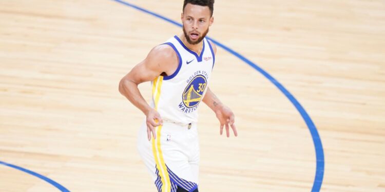 On Basketball: Stephen Curry shooting his way into history