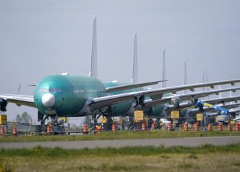 Working on Air Force One cost Boeing in the drop in I-Q profits