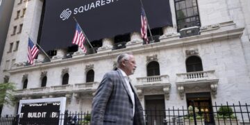 Bitcoin drops 19% amid crypto selloff