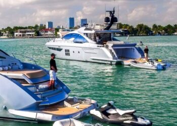 yacht rental miami for party