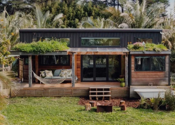 New Zeal;and Tiny House