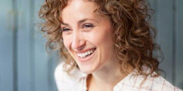 Aesthetic Alchemy for a Radiant Smile with Dental Crowns