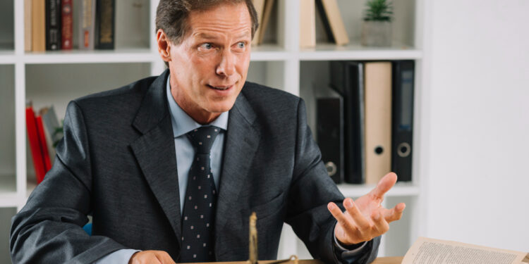 Role of Commercial Litigation Solicitors: Key Insights for Businesses