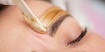 Enhance Your Look with Professional Eyebrow Waxing in Vancouver