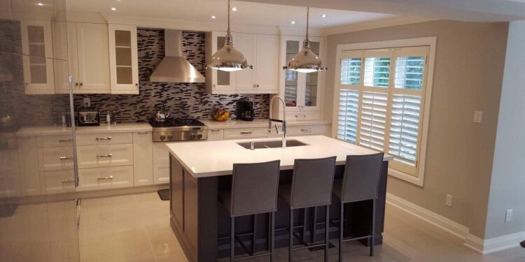 Transforming Spaces: The Expertise of a Kitchen Renovation Contractor Toronto