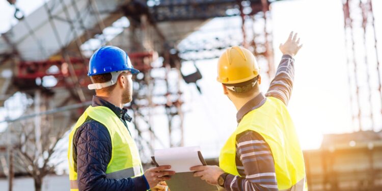 Ensuring Excellence with a Professional General Contractor in Fort Lauderdale: