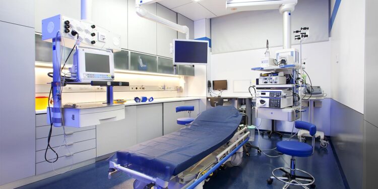 Finding the Right Surgery Center General Contractor in Tampa, FL