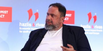 Evangelos Marinakis urges end to Ukraine war, warns of economic hardship in Greece