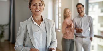 Lakefront, Estate, and Custom-Build Sales: What Wisconsin Luxury Sellers Should Know