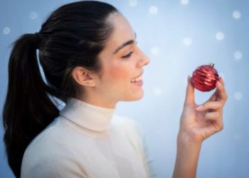 The Science Behind Attar Longevity: What Makes These Fragrances Last All Day